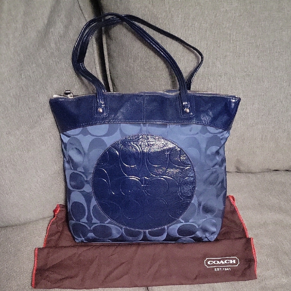 Coach Laura Signature Tote